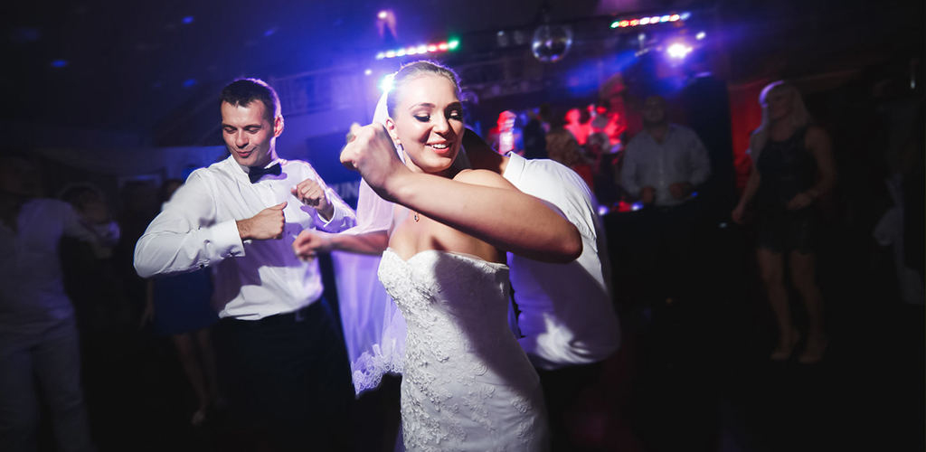 Make time in your wedding day schedule to have fun!