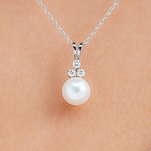 14K White Gold Freshwater Cultured Pearl And Trio Diamond Necklace