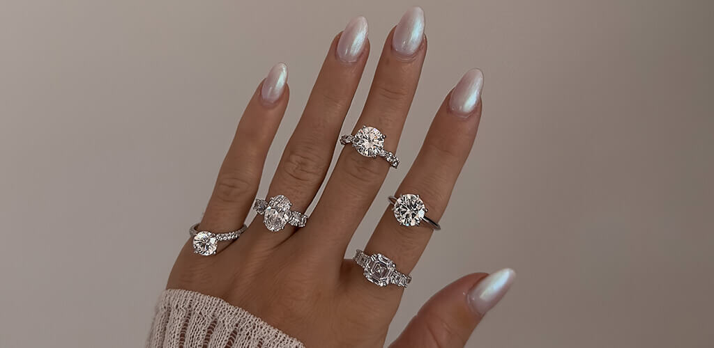 Different sized engagement rings 