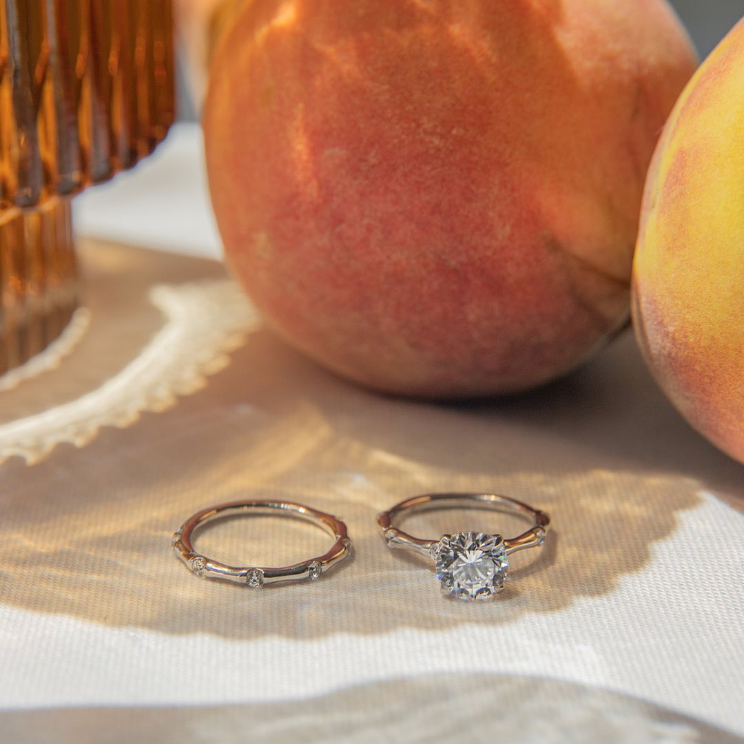 Our White Gold Organic Bamboo Accent Diamond Ring is stunning alongside our White Gold Bamboo Hidden Halo Diamond Engagement Ring. The perfect combo 💕
💍2ct ring: 18103W
15031W
.
.
.
#jamesallen #jamesallenrings #diamond #diamonds #diamondring #engaged #engagement #engagementring #isaidyes #ringinspo #jewelry #jewelryinspo