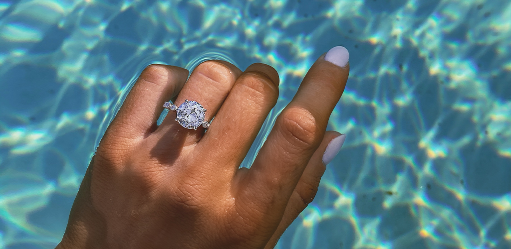 white gold round diamond engagement ring