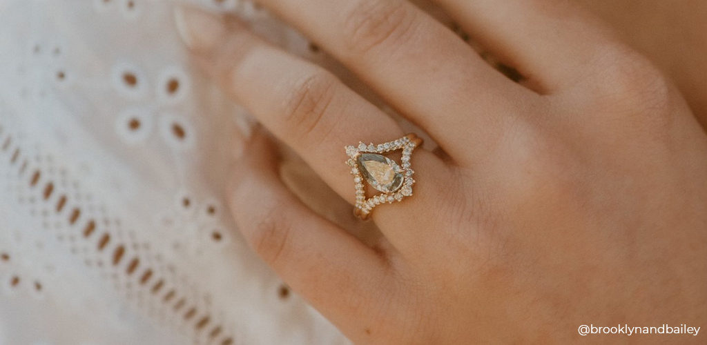 Fancy color diamond engagement ring