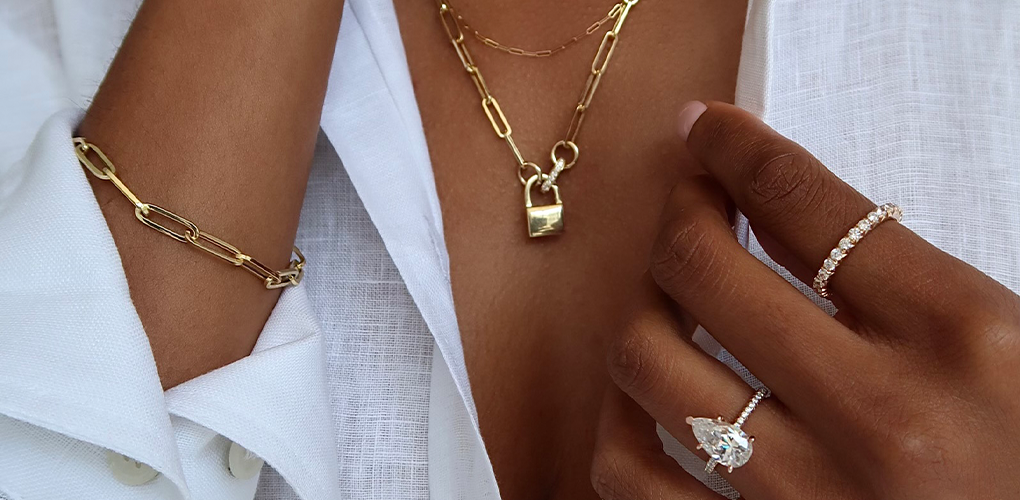 Cover Trending Gold Jewelry For Summer V1