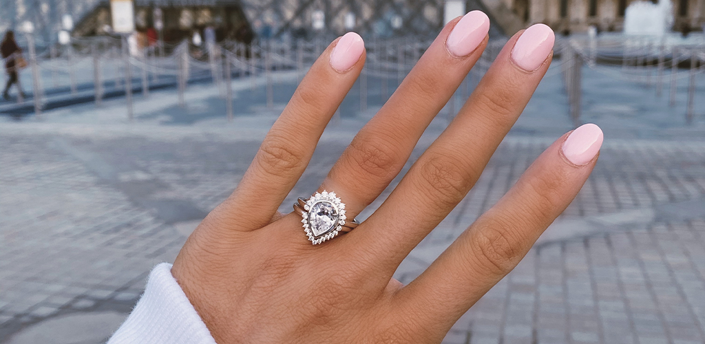 Pear shaped engagement ring