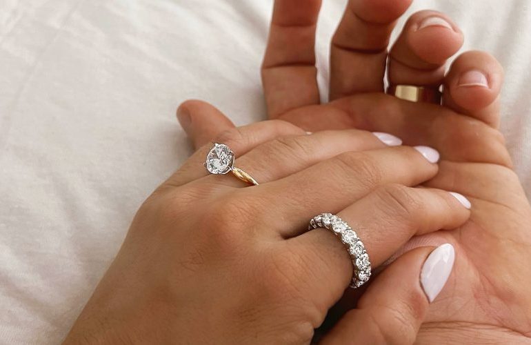 Diamond-and-gold-promise-rings