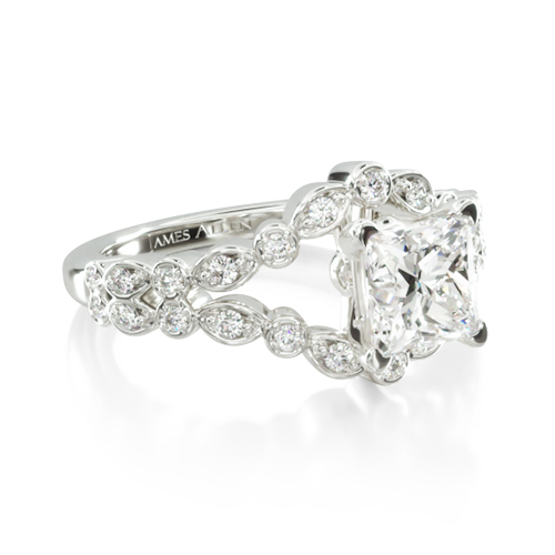 14K White Gold Alternating Shapes Open Split Shank