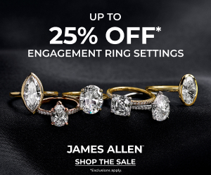 Diamond engagement rings in yellow gold