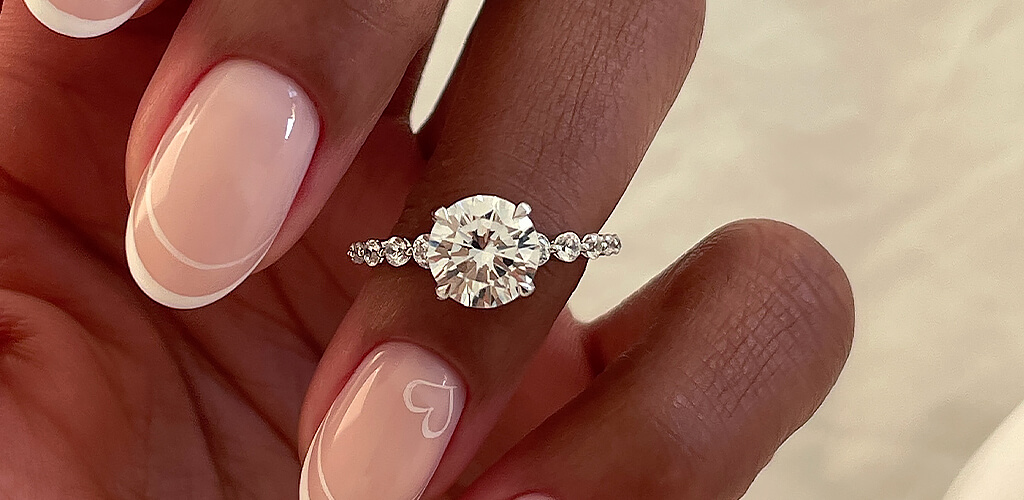 14K White Gold Diamond Escalade Engagement Ring
