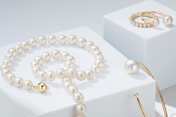 Discover The June Birthstone Pearl